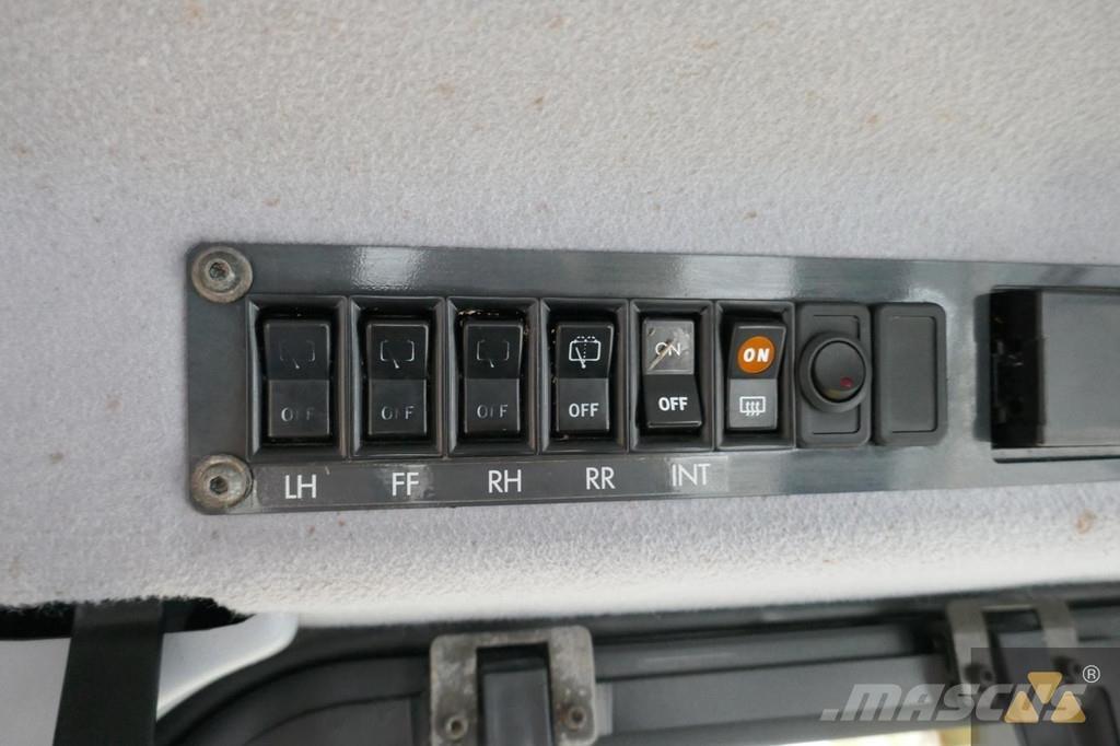 Komatsu D85PX-15 Dozere Beltegående