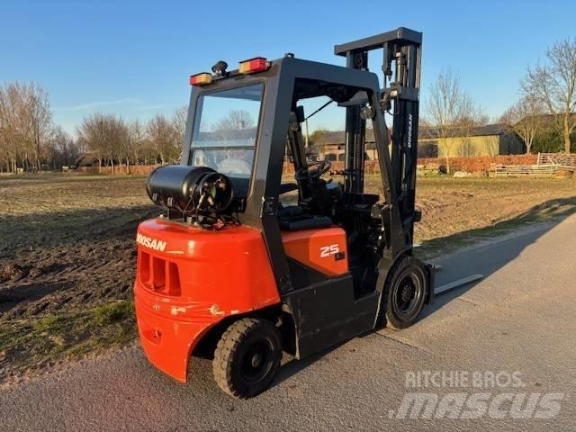 Doosan G 25 G Propan trucker