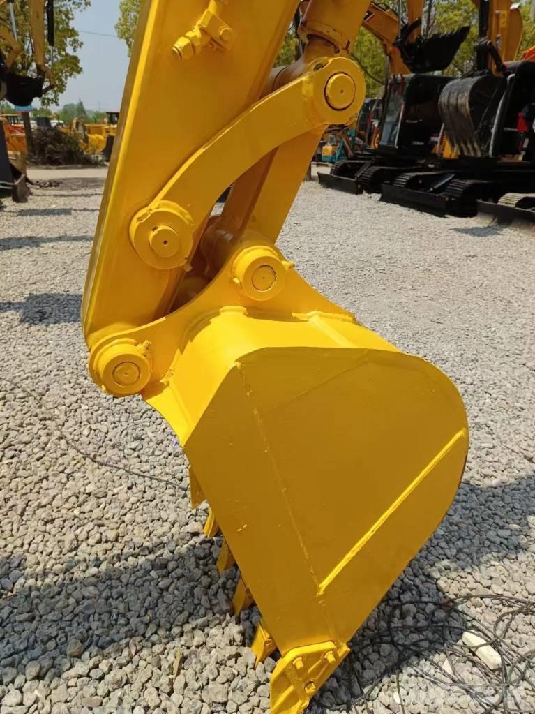 Komatsu PC 70 Midigravere 7 - 12t