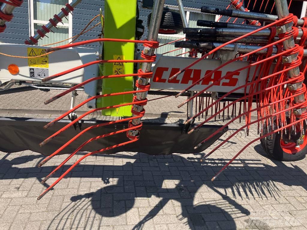 CLAAS Liner 2600 Svanser