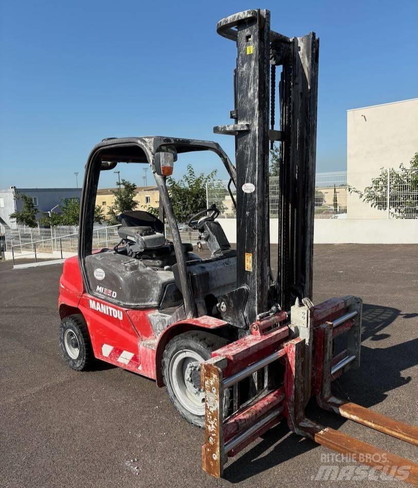 Manitou MI 35 D Diesel Trucker