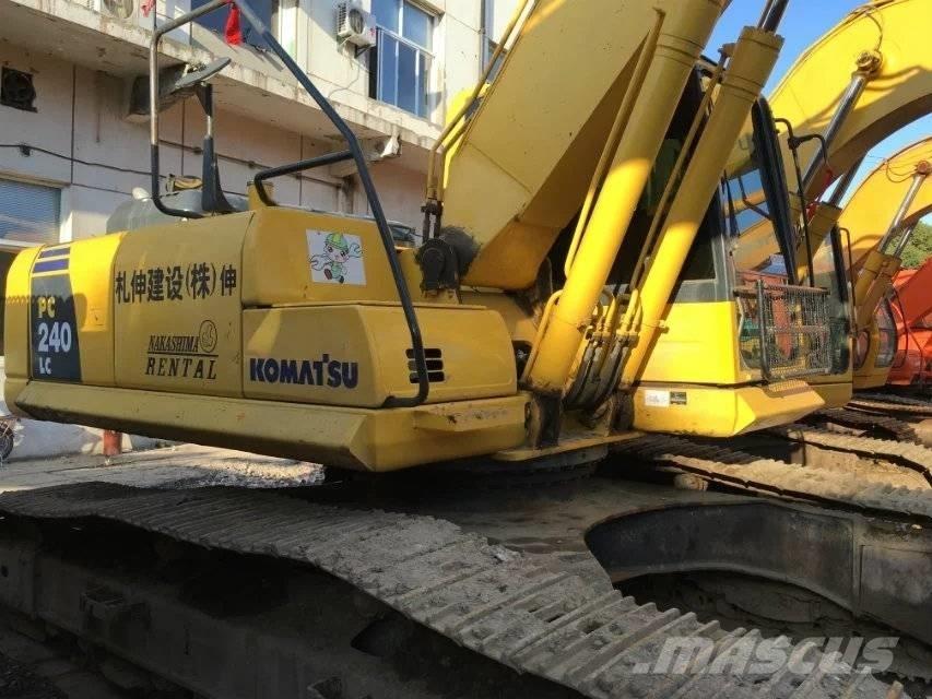 Komatsu PC 240-7 Beltegraver