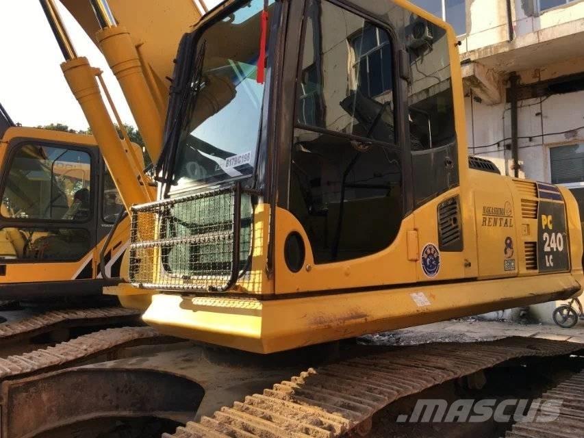 Komatsu PC 240-7 Beltegraver