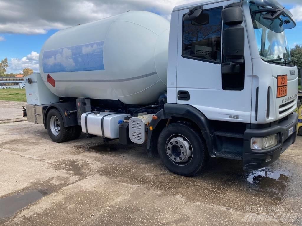 Iveco 135E25 Tankbiler