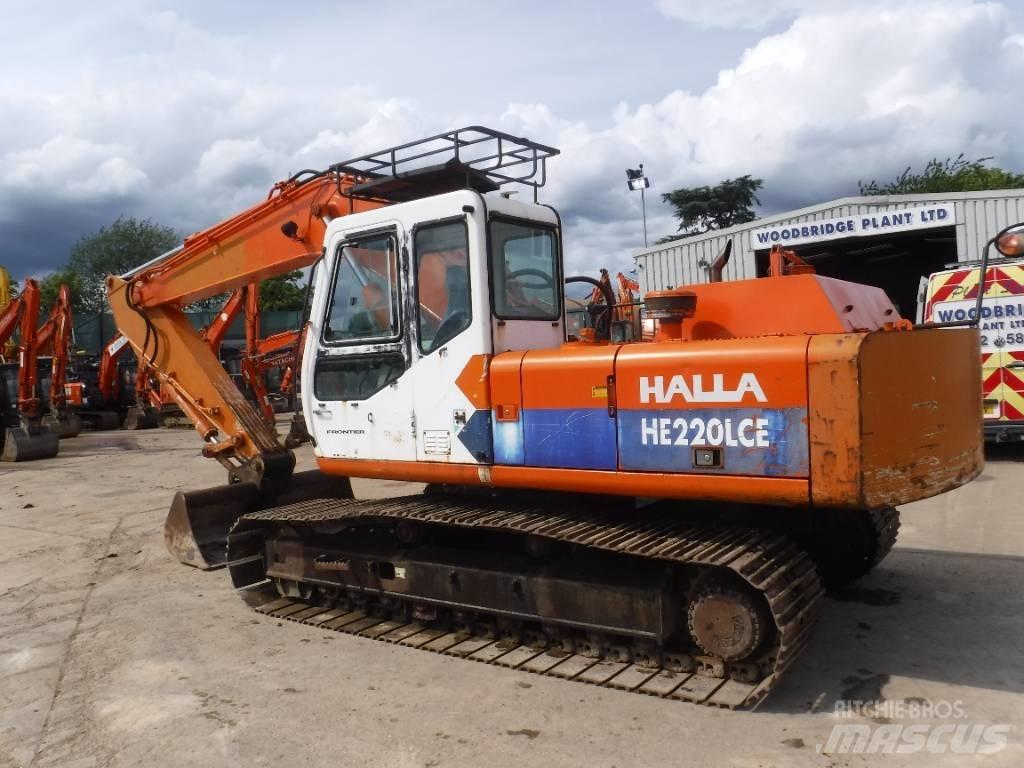 Halla HE220LCE Beltegraver