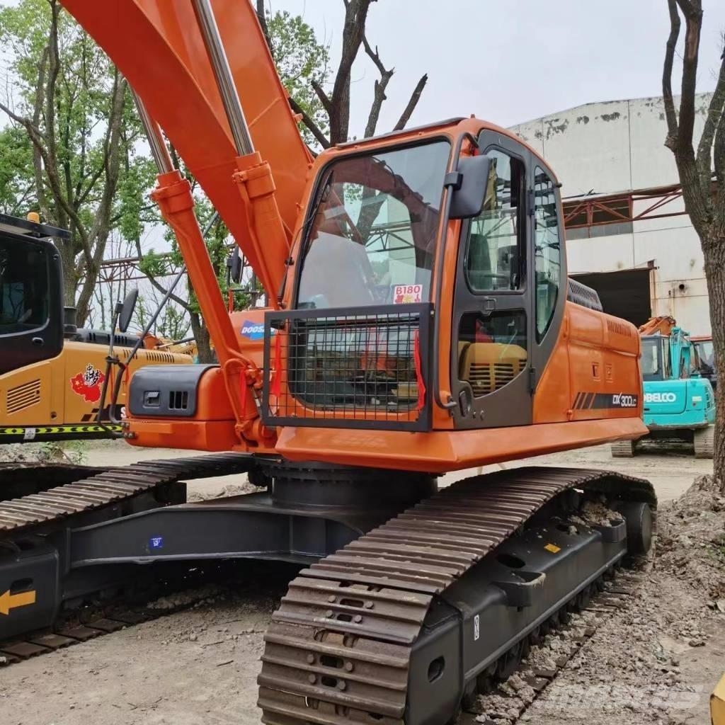 Doosan DX 300 LC Beltegraver