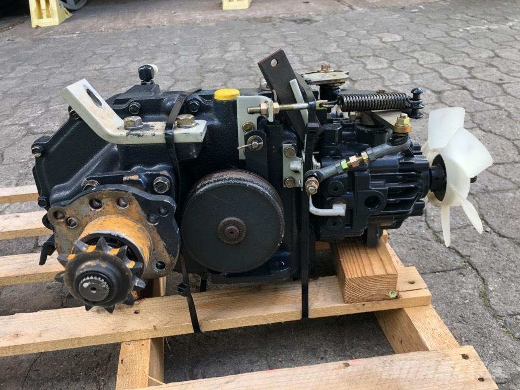 Iseki SXG 19 Stand-on klippere