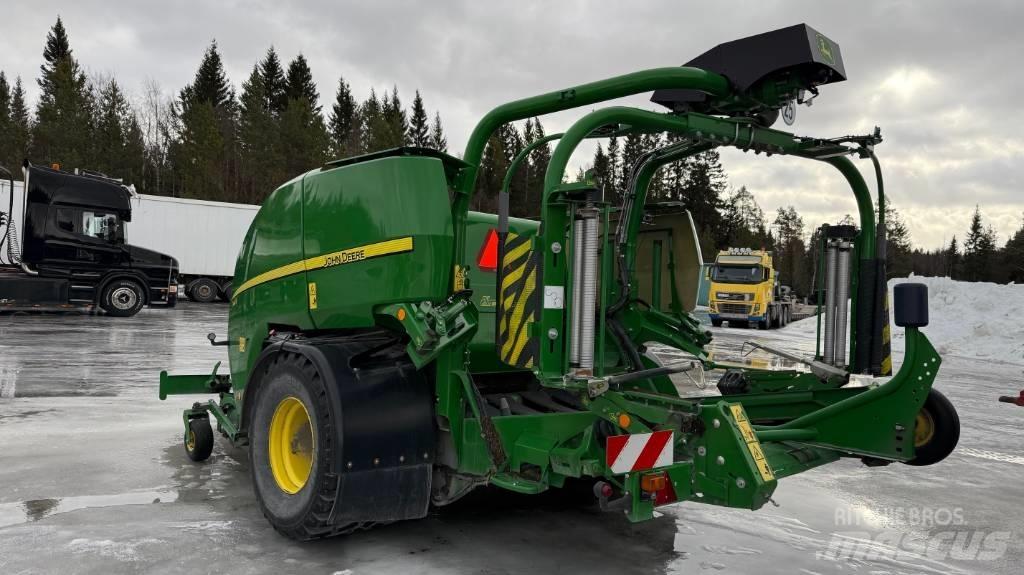 John Deere C 441 R Rundballepresser