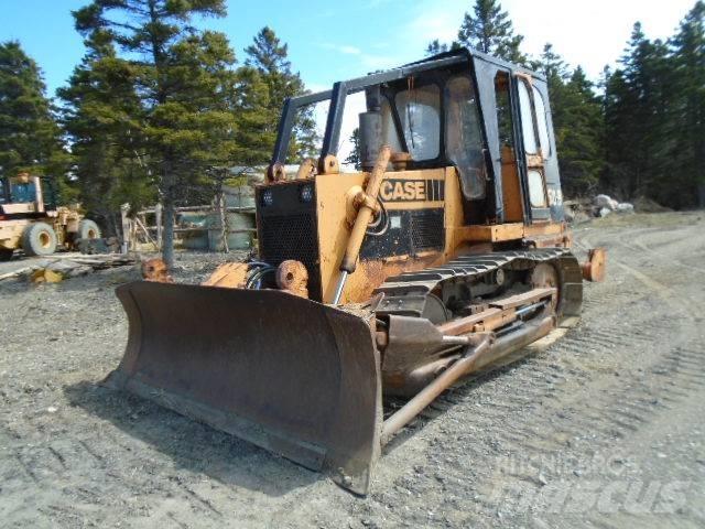 CASE 1150 B Beltelastere