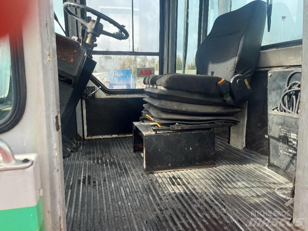 Kalmar DC 10-600 Diesel Trucker