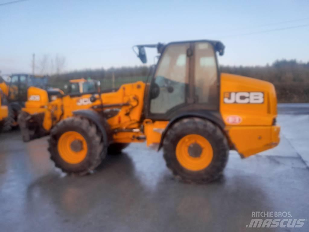 JCB TM 320 Teleskoplastere for Landbruk