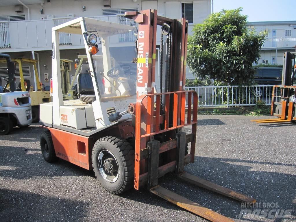 Nissan PH02A20 Gaffeltrucker - Annet