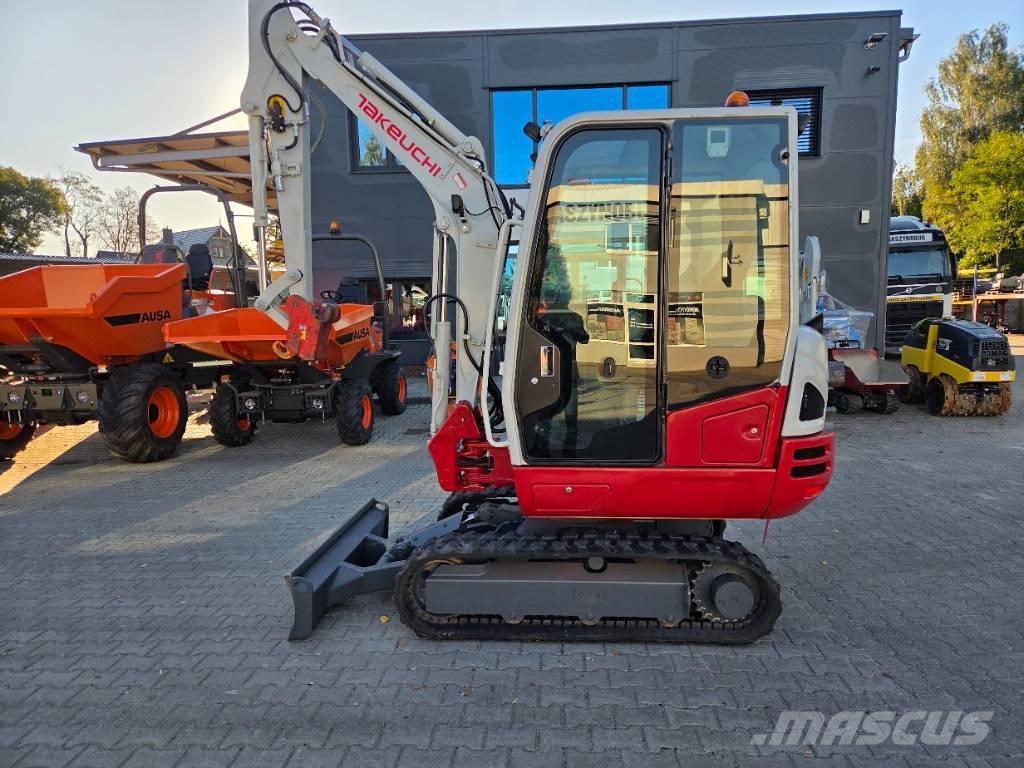 Takeuchi TB230 + HS03 Minigravere <7t