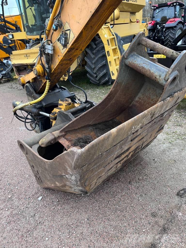 JCB 220LC Engcon RT Beltegraver