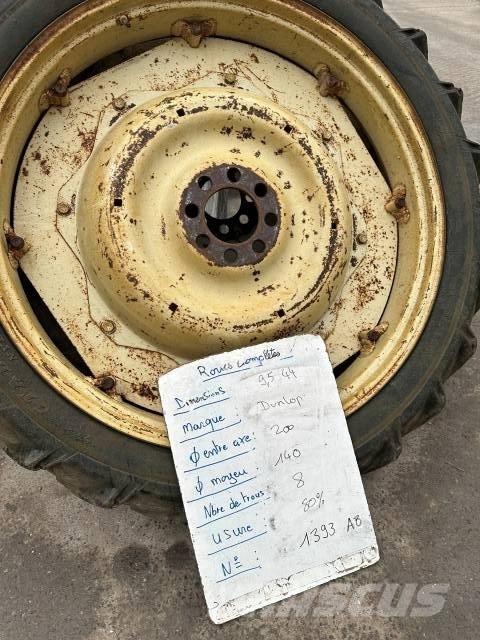 Dunlop 9.5R44 Dekk, hjul og felger