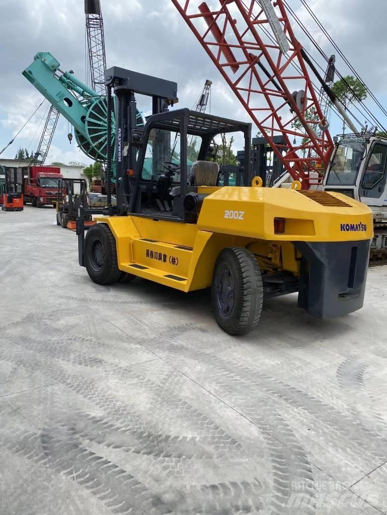 Komatsu FD 160 Diesel Trucker