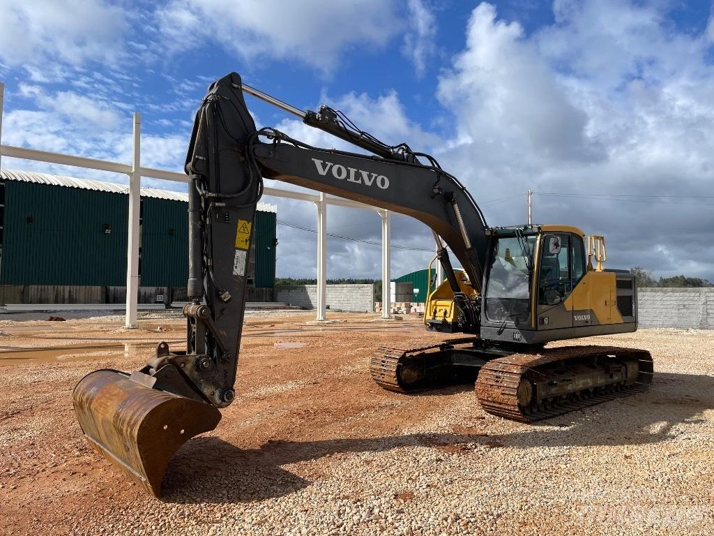 Volvo EC 220 E Beltegraver