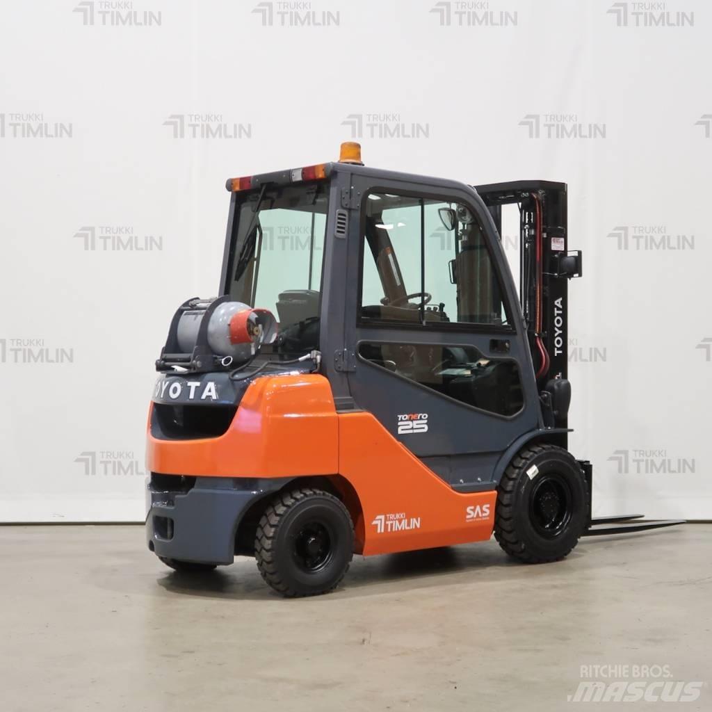Toyota 02-8FGF25 Propan trucker