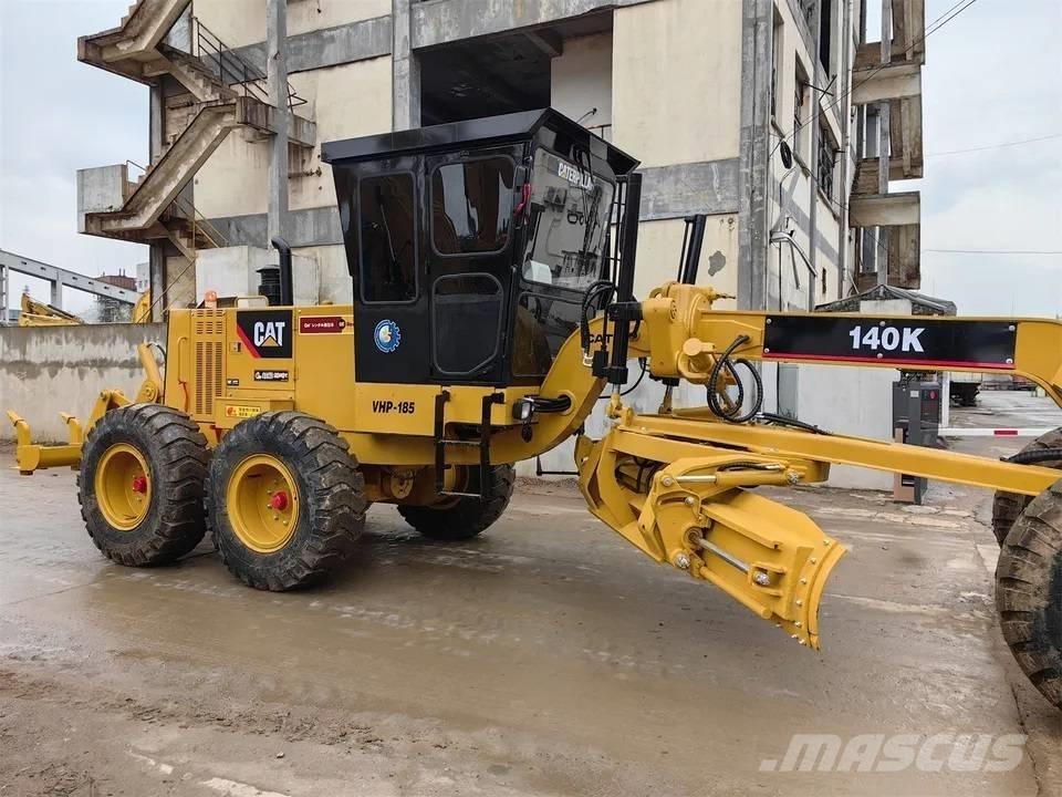 CAT 140K Veihøvler