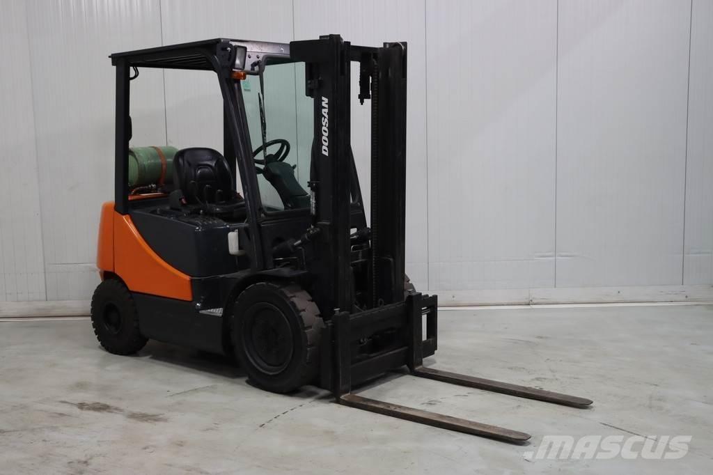 Doosan G25E-5 Propan trucker