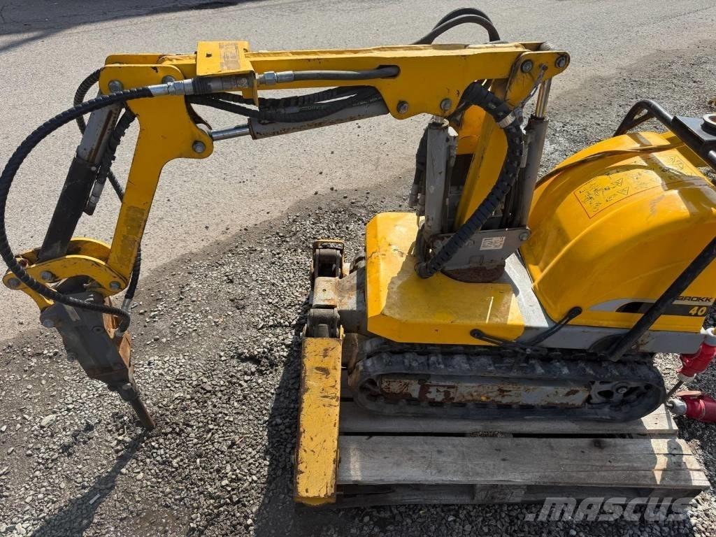 Brokk 40 Gravemaskiner for riving