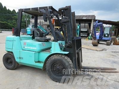 Mitsubishi FD35T-MC Gaffeltrucker - Annet