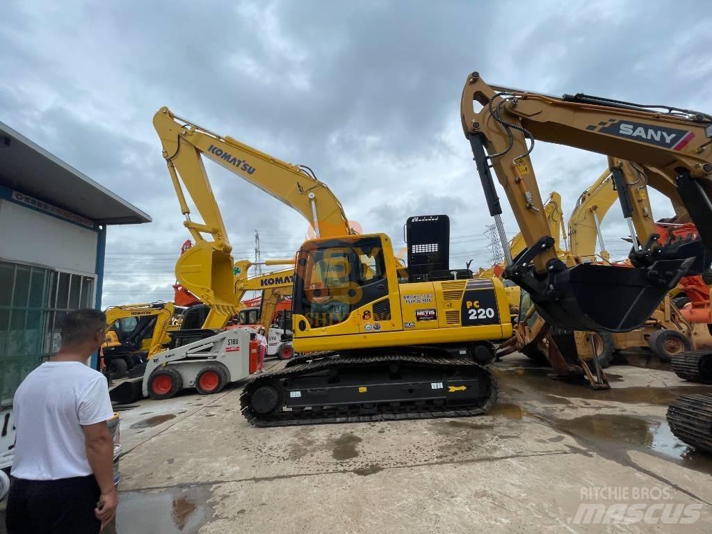 Komatsu PC 200-8 Beltegraver