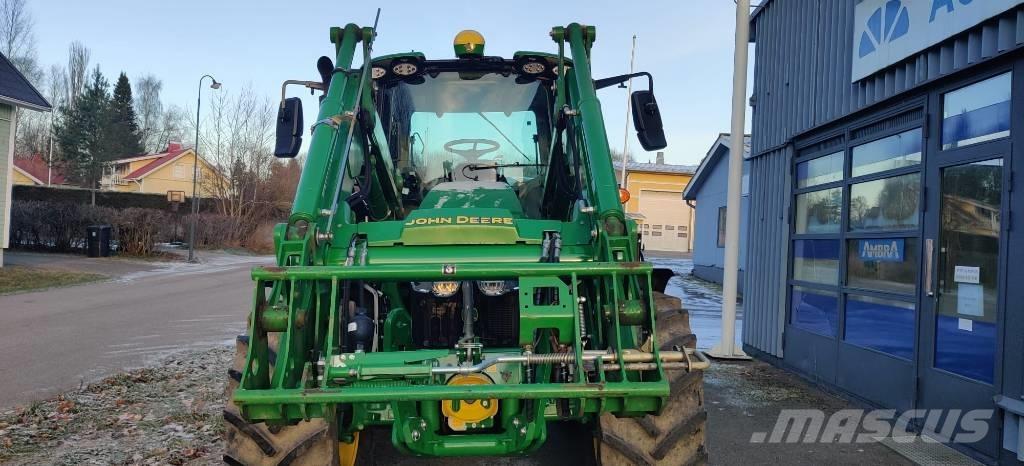 John Deere 6120 M Traktorer