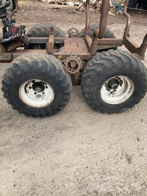 Vimek 606TT Lassbærere