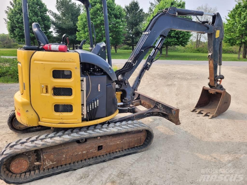 DEERE 35G Minigravere <7t