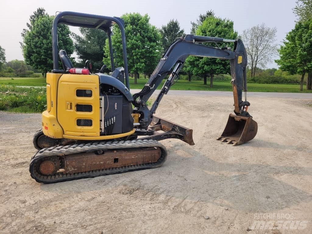 DEERE 35G Minigravere <7t