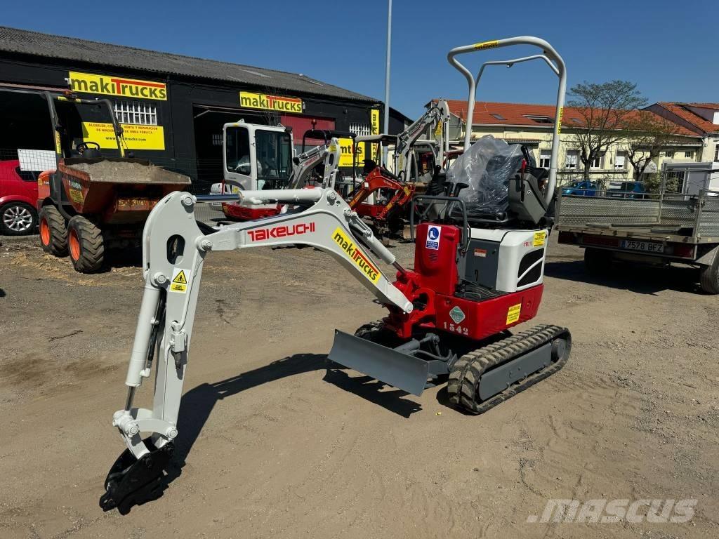 Takeuchi TB 210 R Minigravere <7t