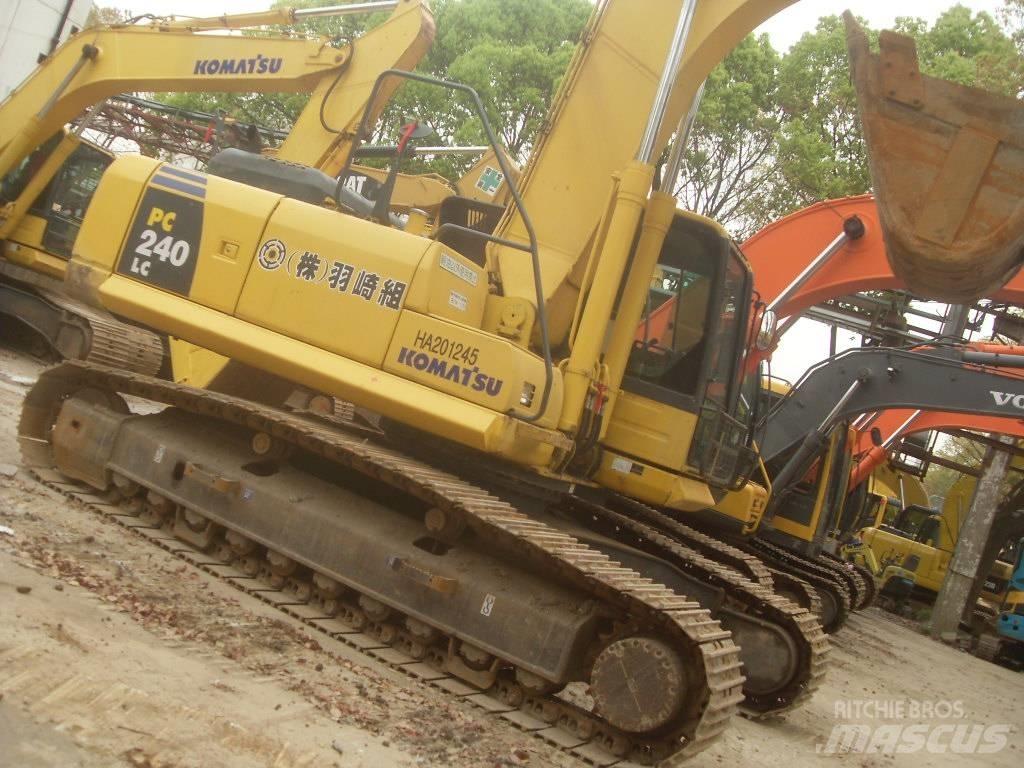 Komatsu PC240 Beltegraver