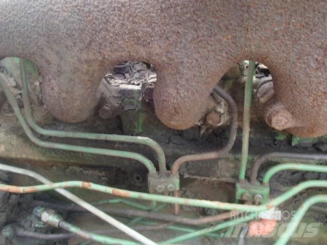 John Deere 4420 Skurtreskere
