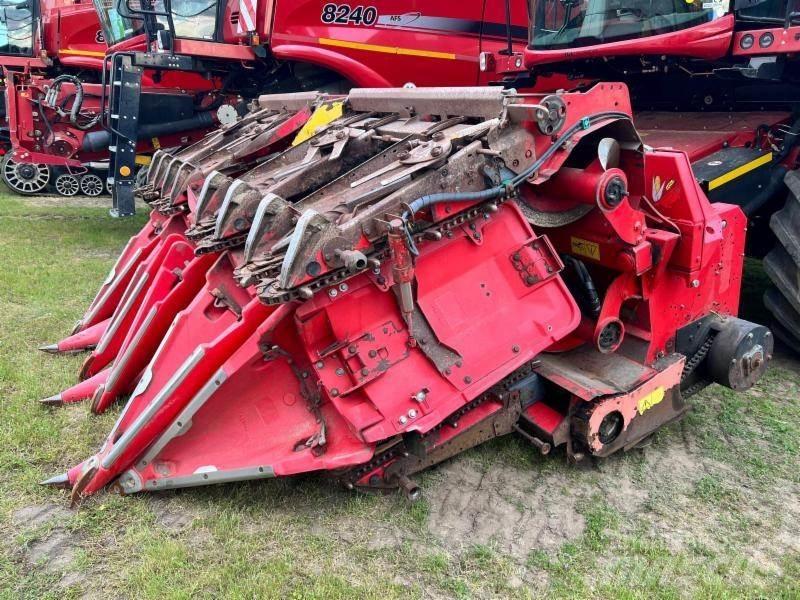 Case IH 8240 Skurtreskere