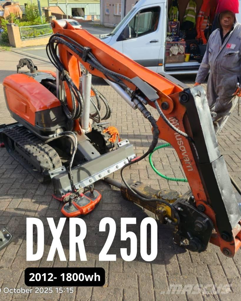 Husqvarna DXR 250 Gravemaskiner for riving
