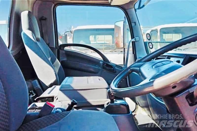 Isuzu FRR 600 AMT Andre lastebiler