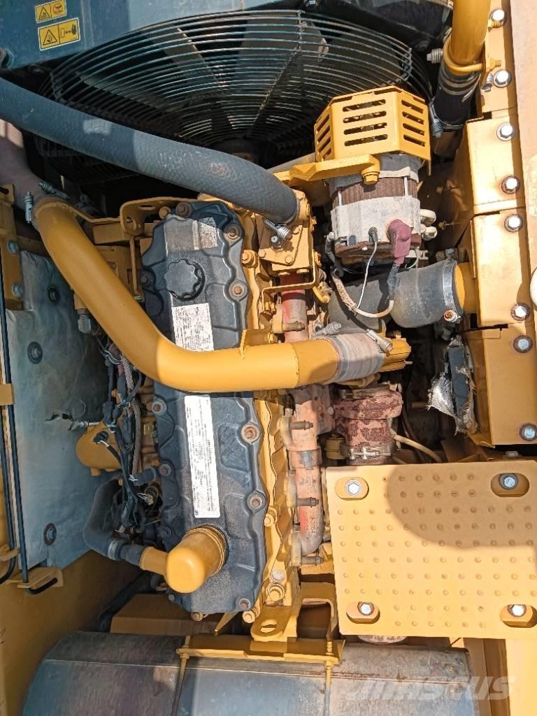 CAT 325 D Beltegraver