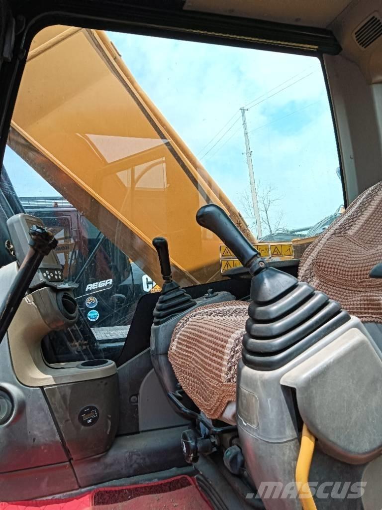 CAT 325 D Beltegraver