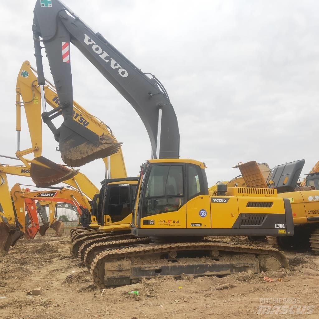 Volvo EC 300 D Beltegraver