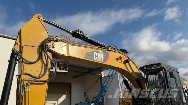 CAT 326 FLN Beltegraver