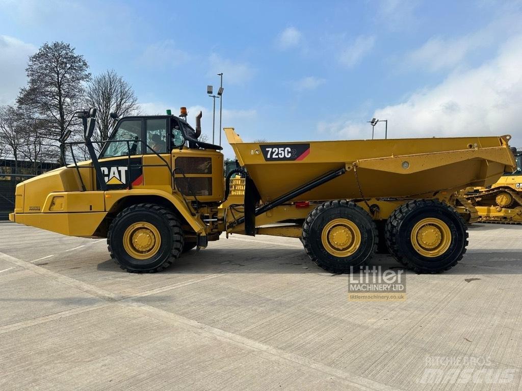 CAT 725C2 Rammestyrte Dumpere