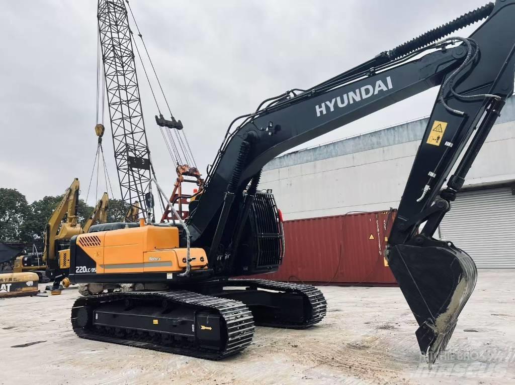 Hyundai R220LC-9S Midigravere 7 - 12t