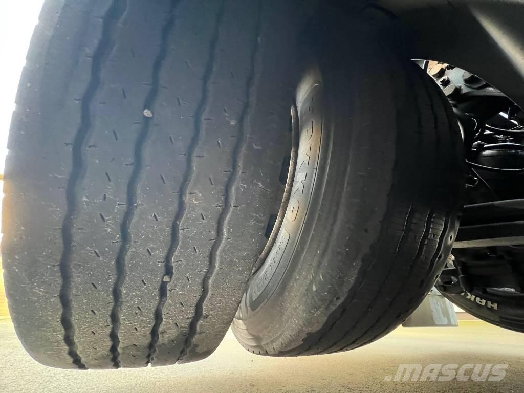 Scania R 500 A6X2NB Trekkvogner