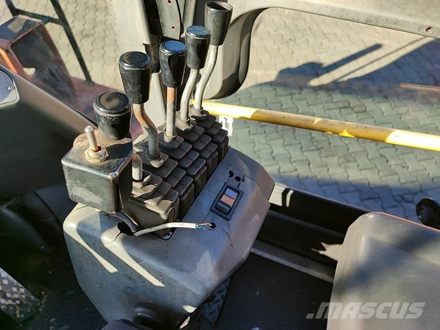 Kalmar DCE 150-12 Diesel Trucker