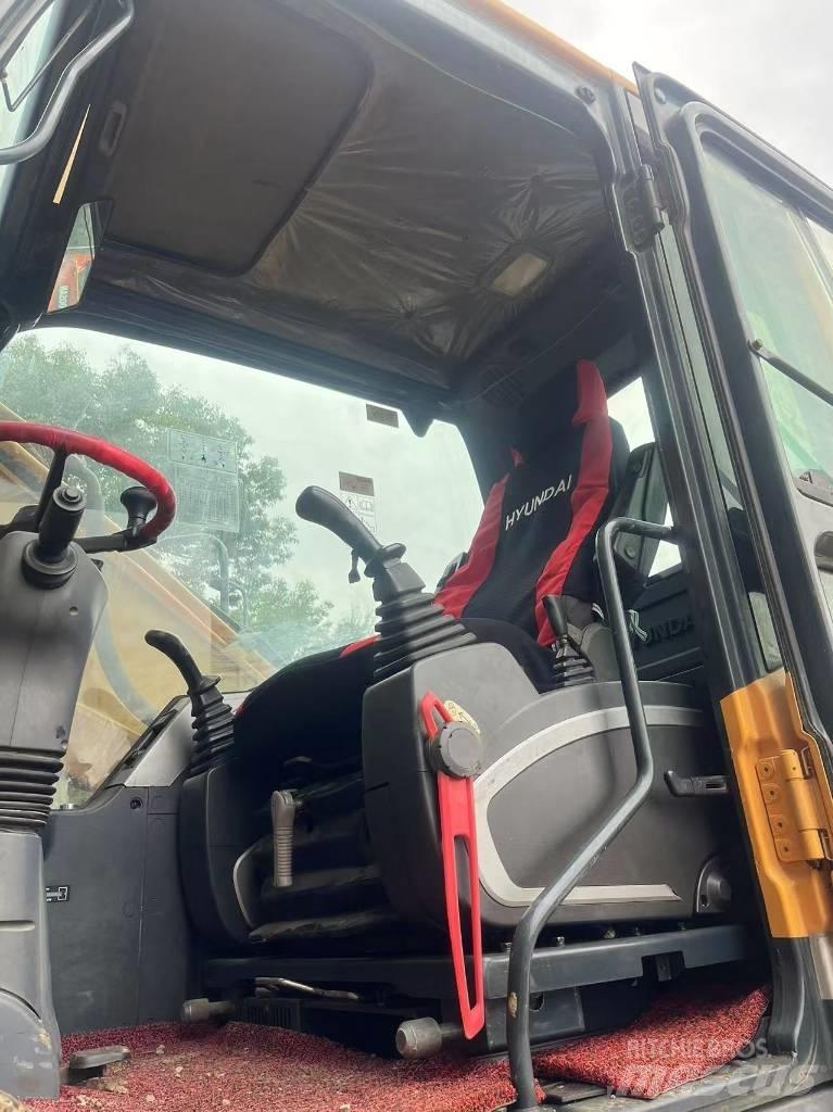 Hyundai R210W-9 Hjulgravere