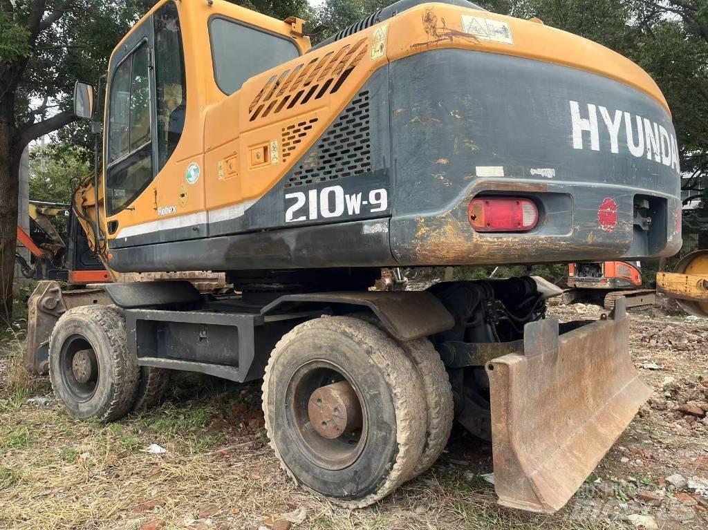 Hyundai R210W-9 Hjulgravere