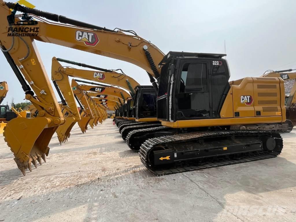 CAT 323 Beltegraver