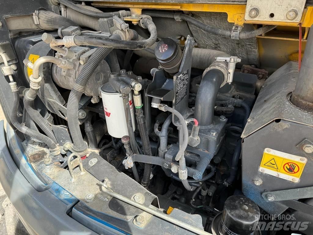 Komatsu PW 98 MR-8 Hjulgravere