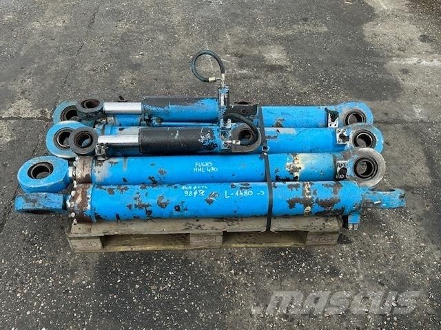 Fuchs 330 SIŁOWNIKI Hydraulikk